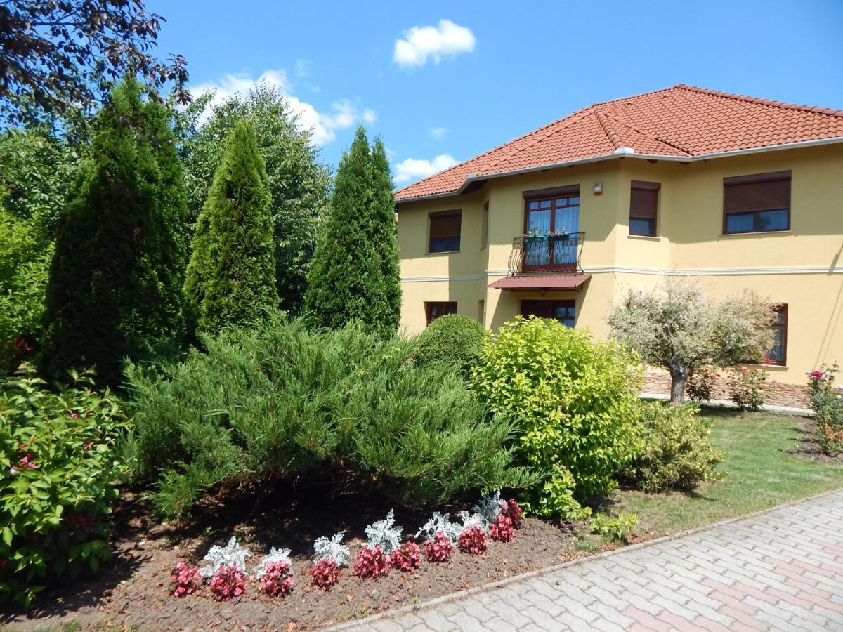 Voelgy Apartman Έγκερ Εξωτερικό φωτογραφία
